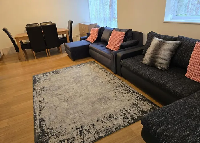 Edgbaston Aprt Sleeps 5 - Turbo Wifi