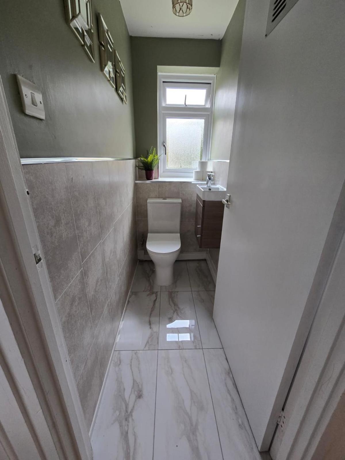 Edgbaston Aprt Sleeps 5 - Turbo Wifi Apartment